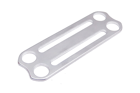 邊四孔白鐵日字扣